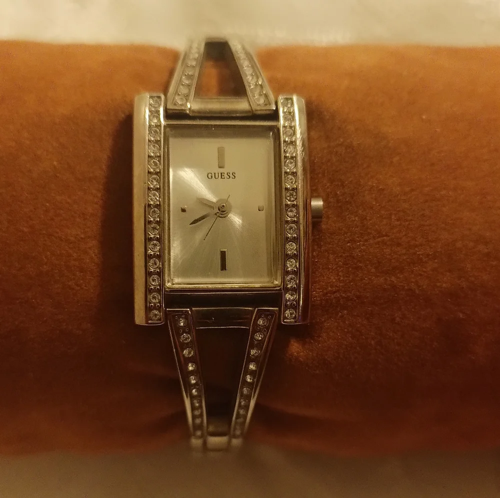 Guess rhinestone bracelet women's silver tone watch - Picture 1 of 5
